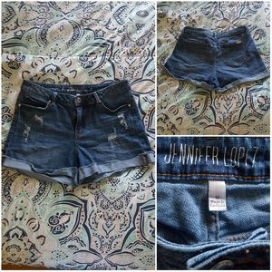 Jennifer Lopez Jean shorts